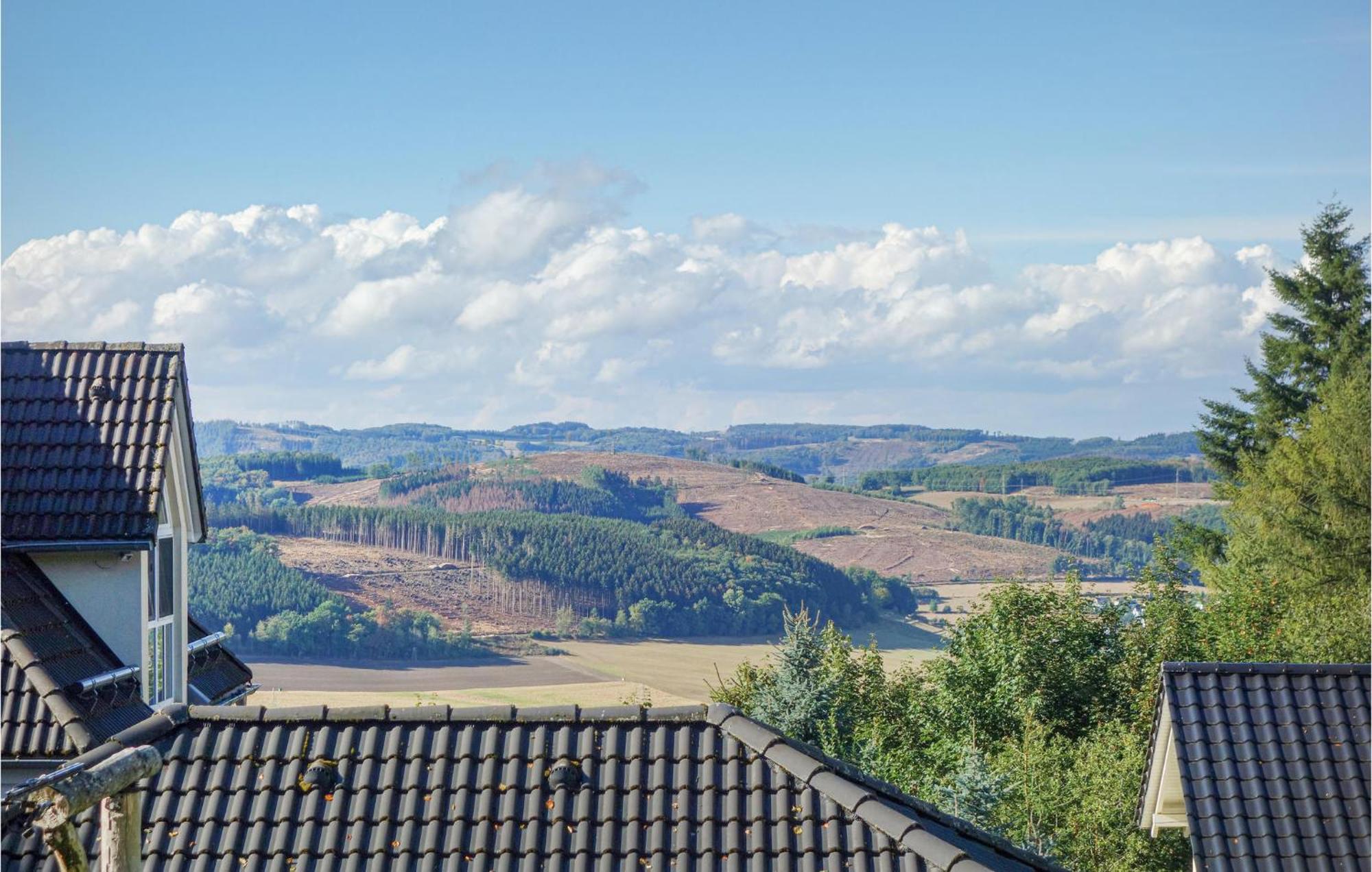 Gorgeous Home In Attendorn With Kitchen Dış mekan fotoğraf