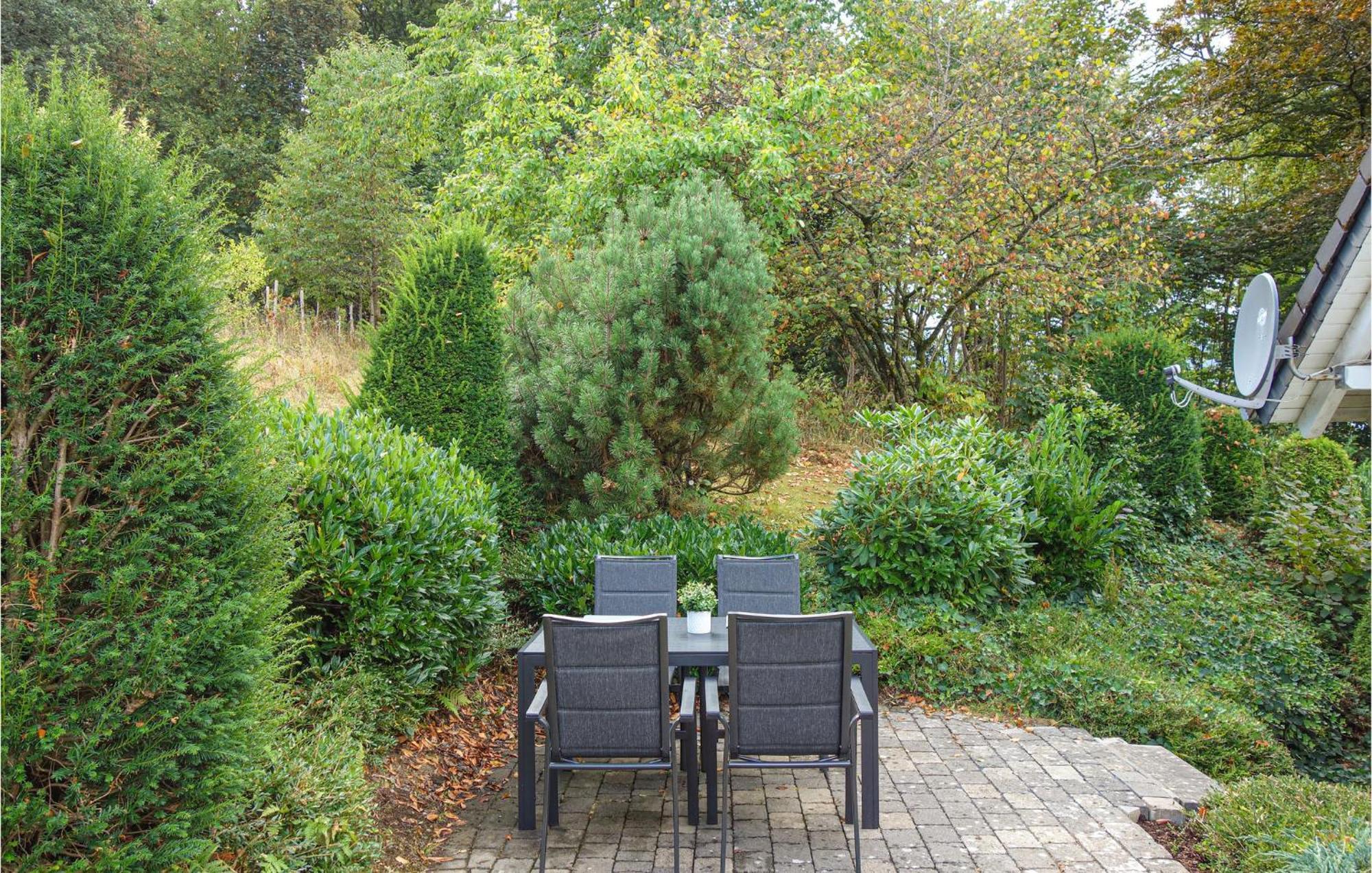 Gorgeous Home In Attendorn With Kitchen Dış mekan fotoğraf